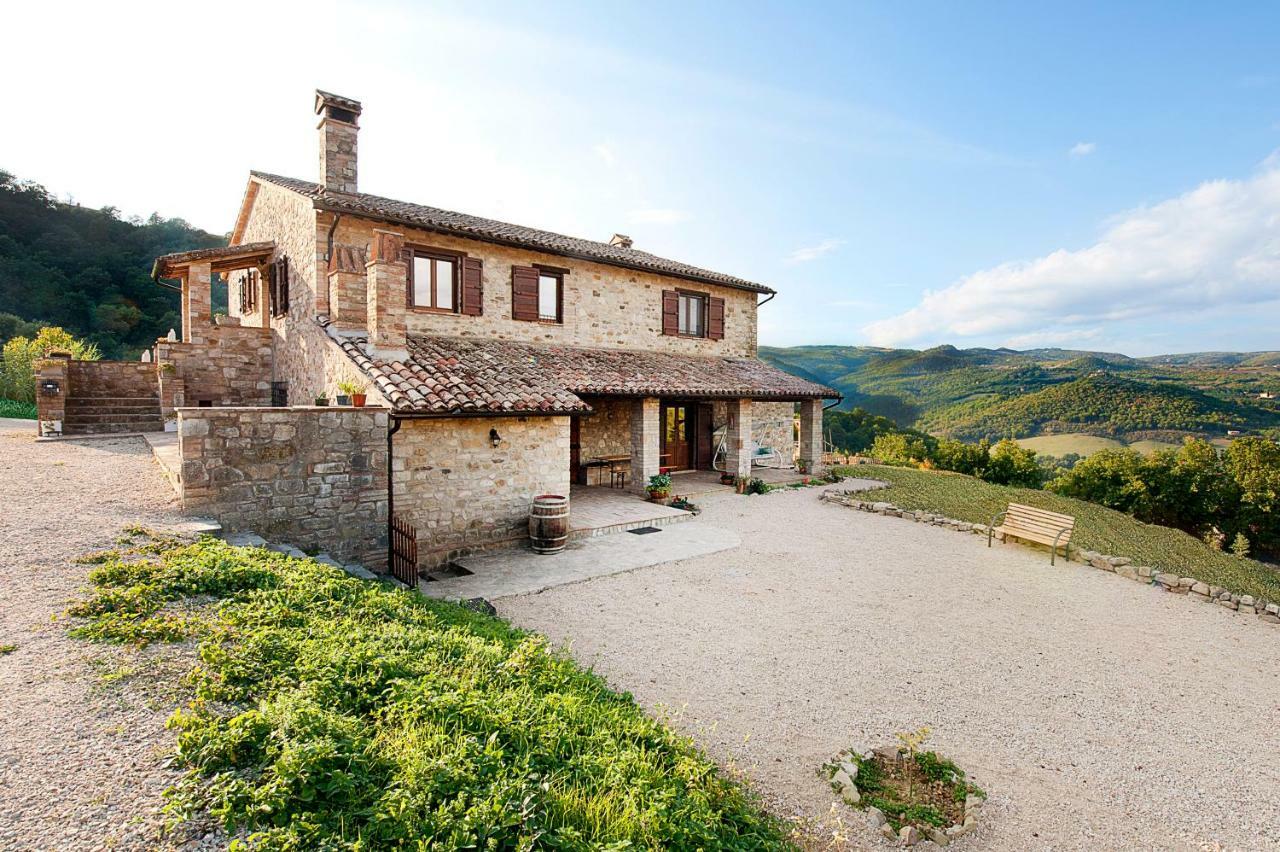 Casale Le Orme Bed and Breakfast Τόντι Εξωτερικό φωτογραφία